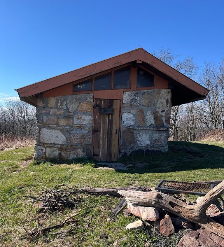 Chestnut Knob Shelter